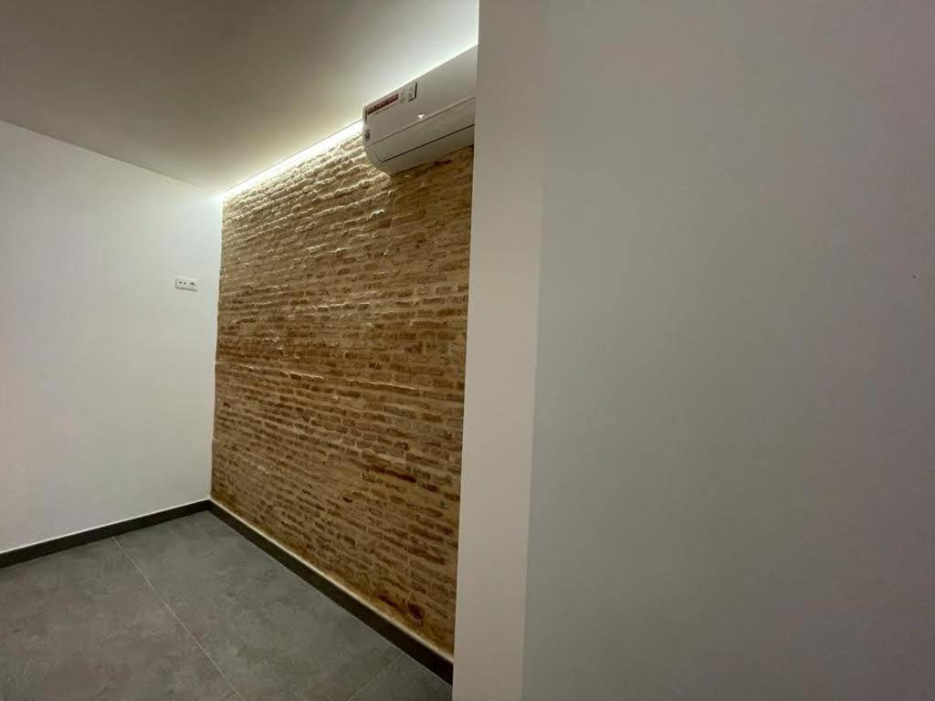 Complejo Pinta18 At1, At2 Y At3 Apartment Seville Exterior photo